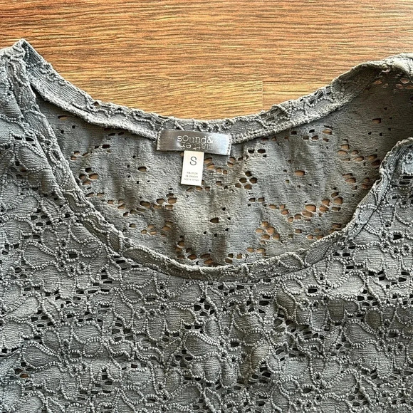 Sound & Matter Steel Blue Shirt | Crop Top | Floral | Blue Floral Top - Picture 2 of 6